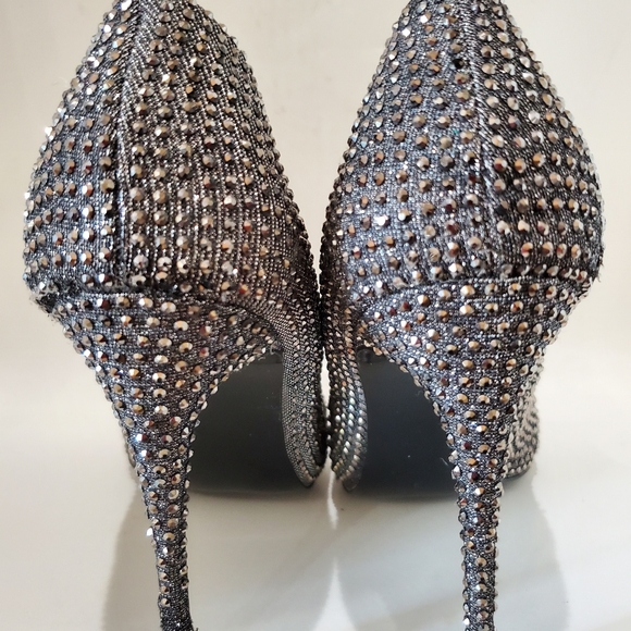 Steve Madden Glittering Silver Heels - Picture 10 of 13